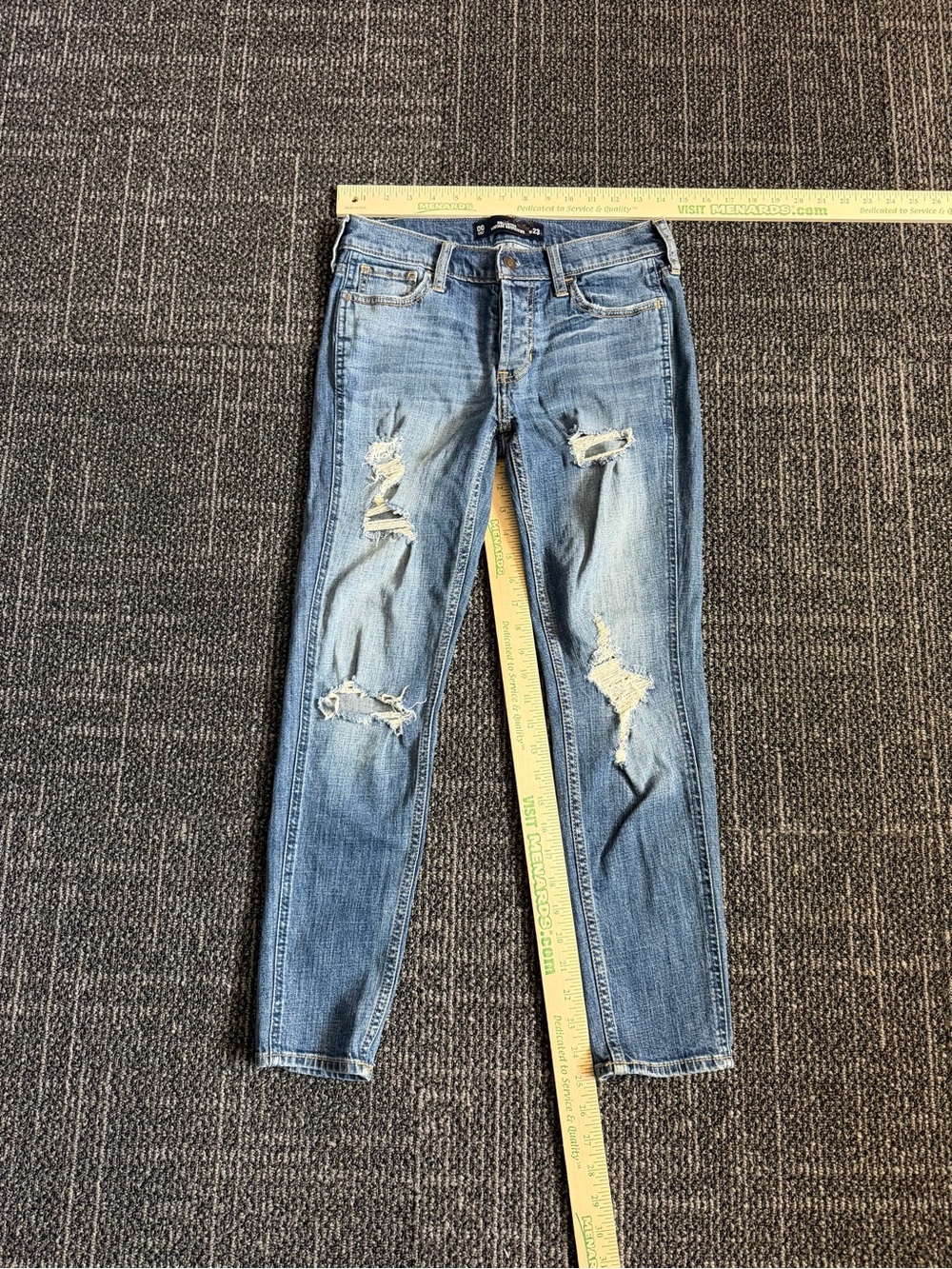 Hollister Vintage Women's Boyfriend Jeans Distressed And Destroyed Size 23
